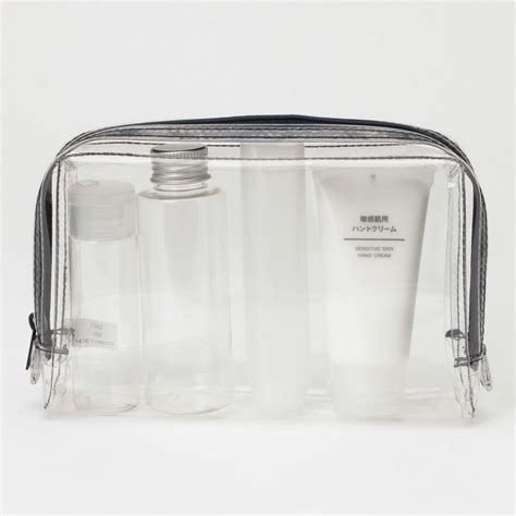 small toiletry pouch muji.